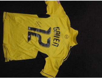 Columbus Crew 2012 Breast Cancer Awareness jersey signed by Eddie Gaven