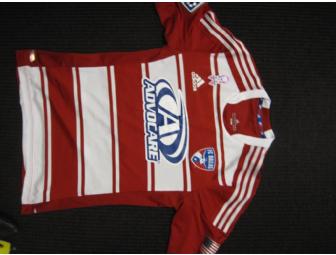 FC Dallas 2012 Breast Cancer Awareness jersey signed by David Ferreira