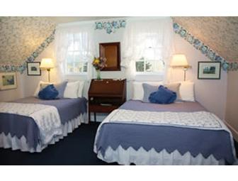 Sea Gull Inn in the Village of Mendocino, 2 Nights