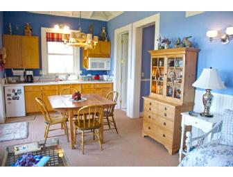 Listen to the Waves at Castle Rock Cottage in Mendocino for 4 Glorious Days and Starry Nights!