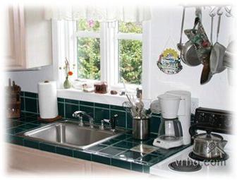 Water Tower Stay in Mendocino's Historic District, 2 Nights for 4