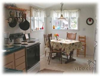 Water Tower Stay in Mendocino's Historic District, 2 Nights for 4