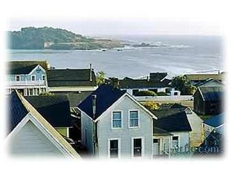 Water Tower Stay in Mendocino's Historic District, 2 Nights for 4