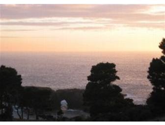 Sea Arch Beckons 4 Persons to a 2-Night Stay on the Edge