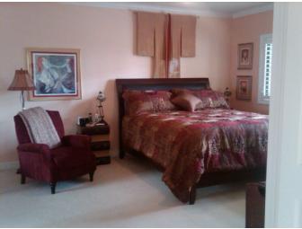 A San Francisco Special: Giants & deYoung Tix, Dinner at Bursa & 3 Nights for 2 in a City Condo