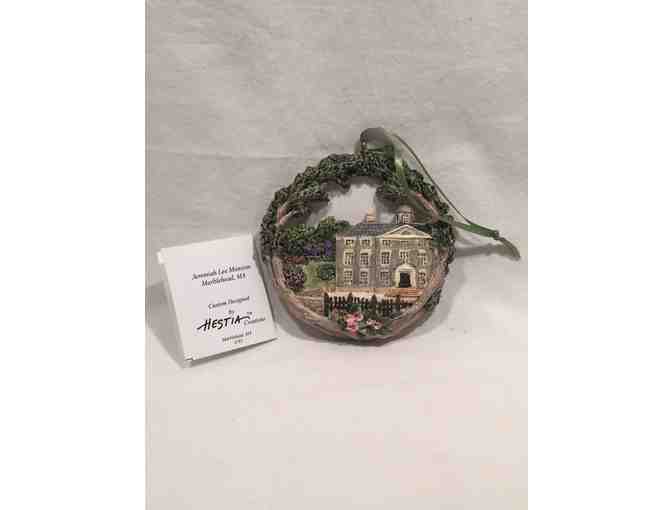 Hestia Ornament of Lee Mansion