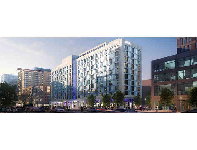 Art Day and Stay in Boston's Seaport District