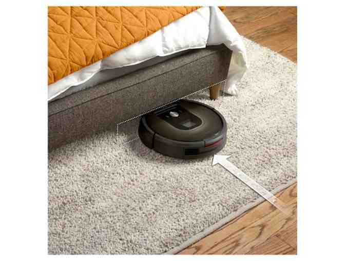 iRobot Roomba 980 Vacuuming Robot