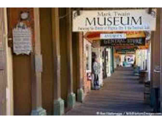 Mark Twain Exploration Package - Museum Passes, REIN's Deli ($40) plus Twain Classics !