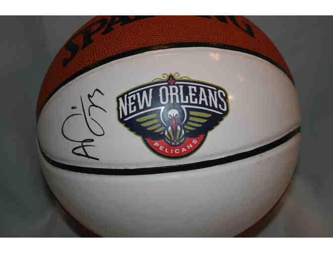 New Orleans Pelicans Signed Anthony Davis Basketball!