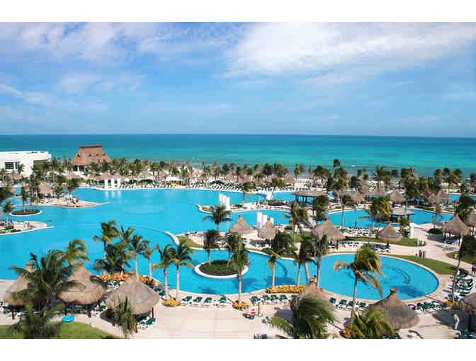 7-night Spring Break Getaway at 5-star luxury resort hotel for your family! (4/7- 4/14) - Photo 3
