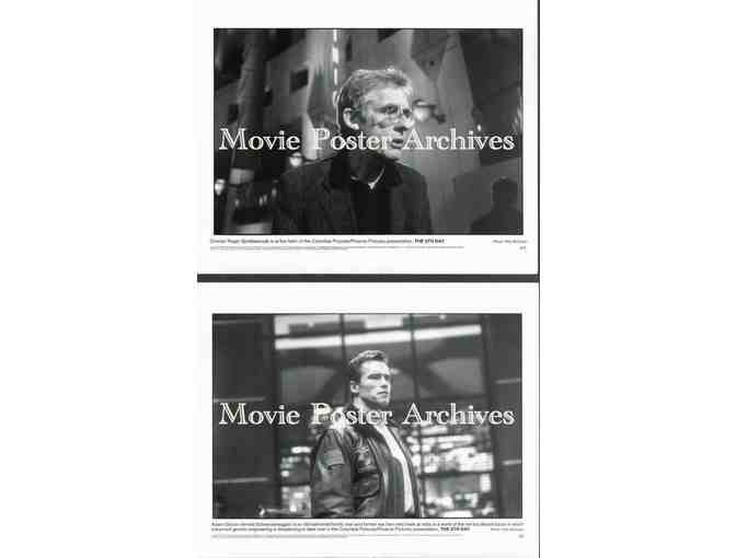 6th DAY, 2000, movie stills, Arnold Schwarznegger, Robert Duvall