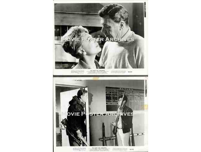 EARTH DIES SCREAMING, 1964, movie stills, Willard Parker, Virginia Field