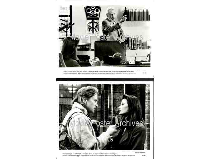 DISCLOSURE, 1994, movie stills, Michael Douglas, Demi Moore