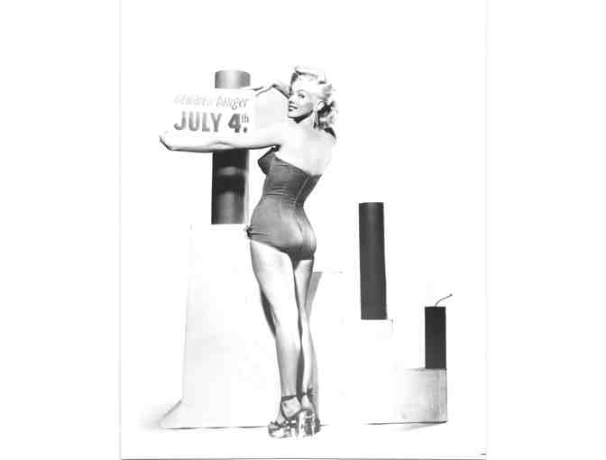MARILYN MONROE, COLLECTORS LOT, classic celebrity portraits, stills or photos