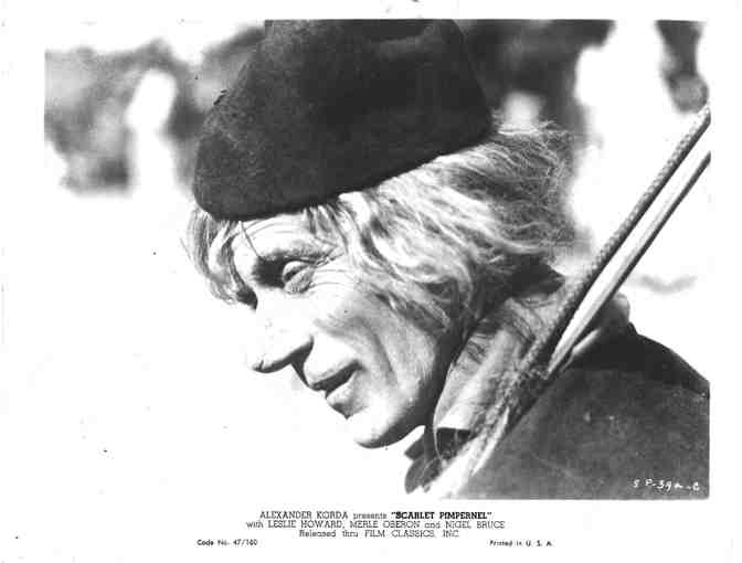 SCARLET PIMPERNEL, 1934, movie stills, Leslie Howard, Merle Overon