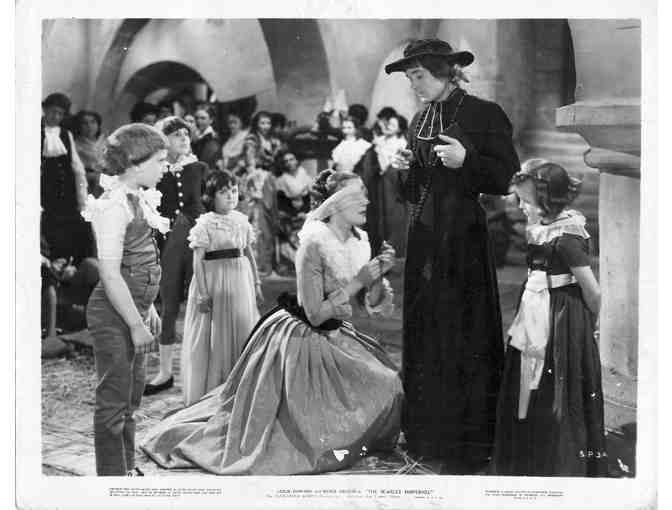 SCARLET PIMPERNEL, 1934, movie stills, Leslie Howard, Merle Overon