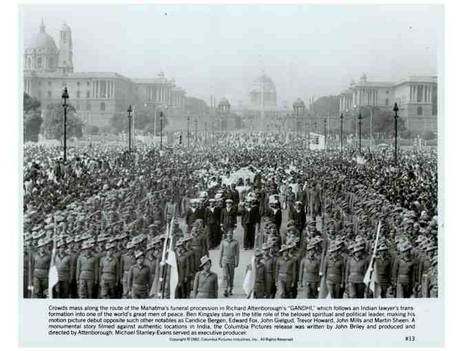 GANDHI, 1982, movie stills, Ben Kingsley, Candice Bergen