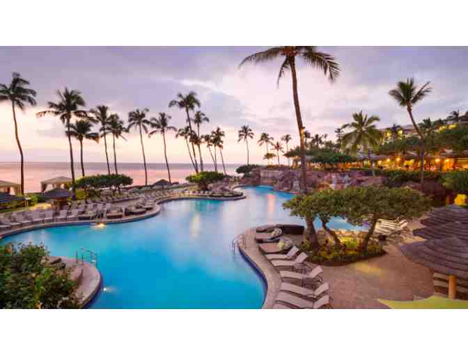 Spend 9 Nights in Hawaii at 3 Different Hyatt Properties!
