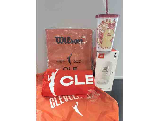 Cleveland WNBA Swag Bag - Photo 1