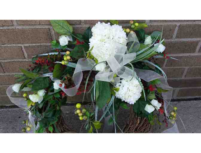 Brown's Florist: Grapevine Silk Wreath