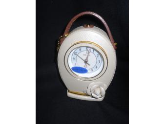 Rhythm Desk Clock Rhythm Series Luxurious