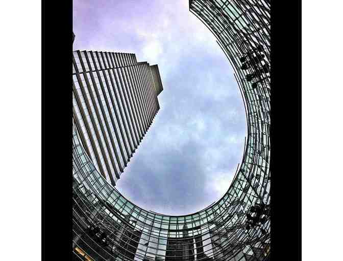 VIP Tour of Bloomberg HQ, $300 Dinner for 2 at Le Cirque (MTW Families only)