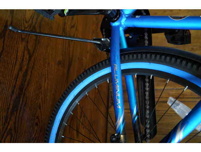 Shogun Belmar Cruiser Bike - 24 inches, Blue, Helmet Included.