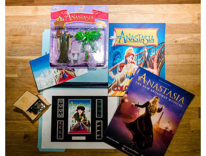 BRYAN CLASS BASKET - ANASTASIA