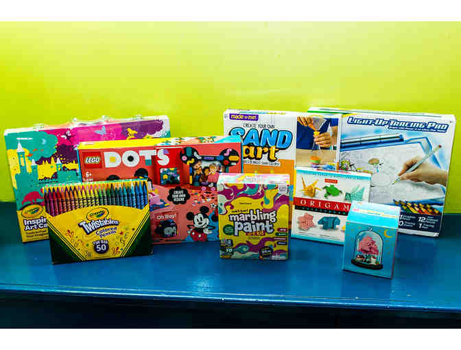 KATIE CLASS BASKET - ARTS AND CRAFTS