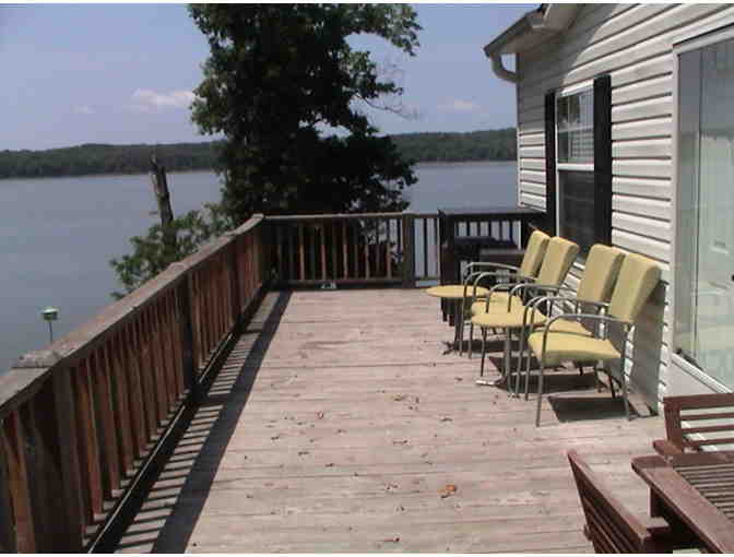 Family Lake Front Cottage for Three (3)  Nights - Explore Lake Barkley (KY)
