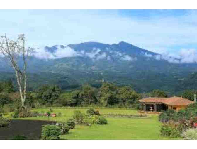 5 Nights Room Accomodations at Los Establos Boutique Inn - Panama -  Up to 3 Rooms