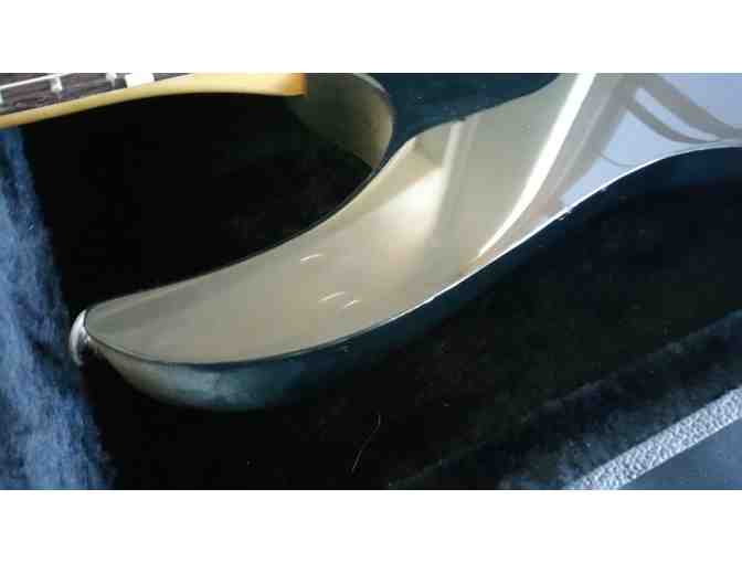 Gloss Black Finish Ibanez Guitar