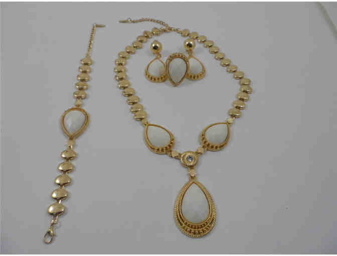 Dubavul 5-piece white rhinestone crystal pendant ring, bracelet, earrings & necklace state
