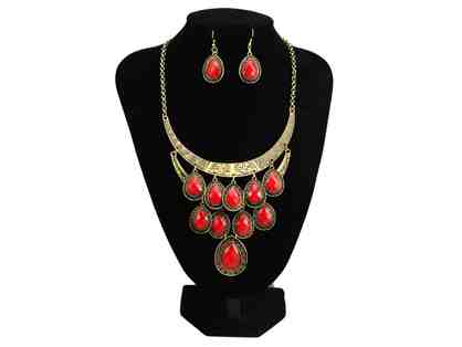 Enigma antique goldred statement earring & necklace set!