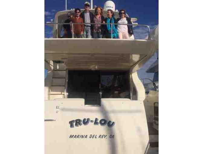 Cruise: Yacht Cruise on the Tru-Lou-4 hours.