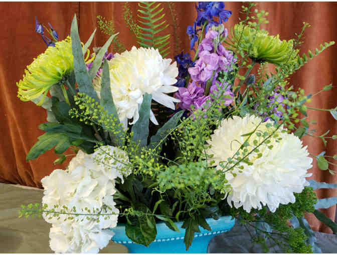 $100 to Middlebury Floral and Gifts