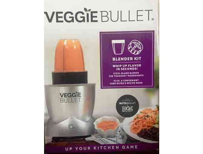 Veggie Bullet food processor/spiralizer.