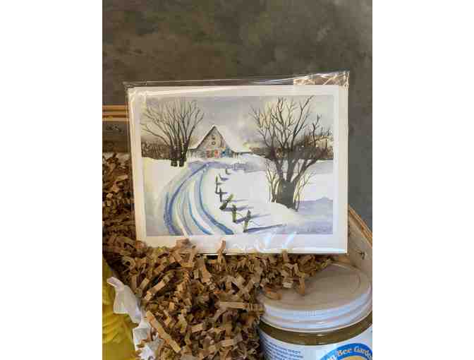 Basket of Bee Goodies - Photo 3
