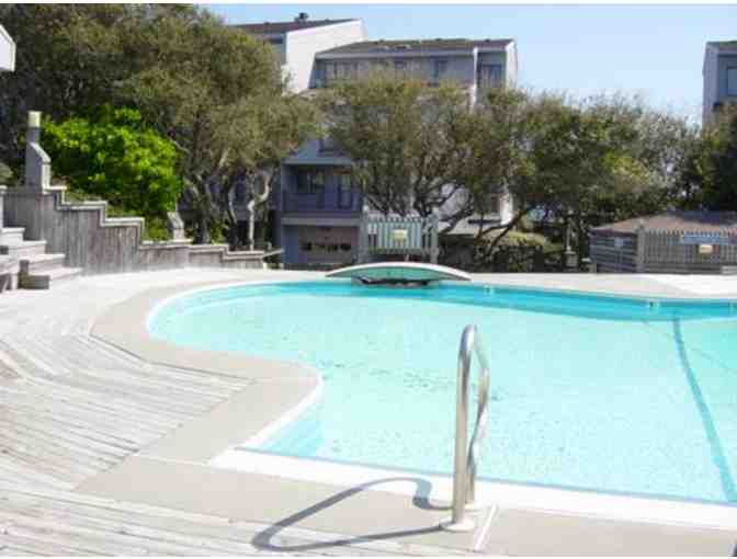 Oceanfront Week at Pine Knoll Shores