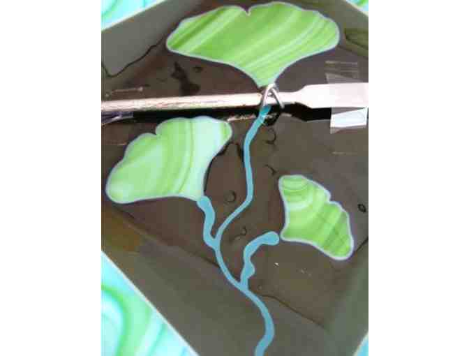 Glass Serving Plate (Green Clover)