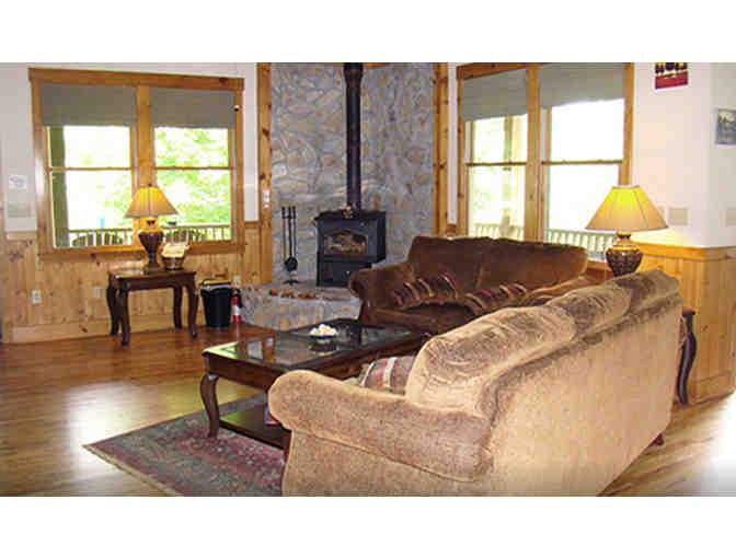 2-4 Night Winter Getaway in Mountain Cabin Near Boone