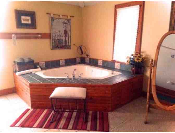 Two Night Stay in Primrose Suite at Highland Lake Inn & Resort