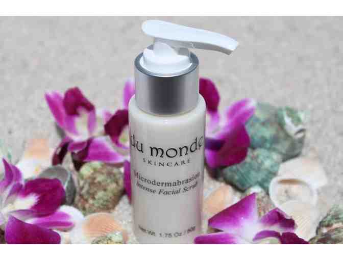 Du Monde Cosmetics Basket