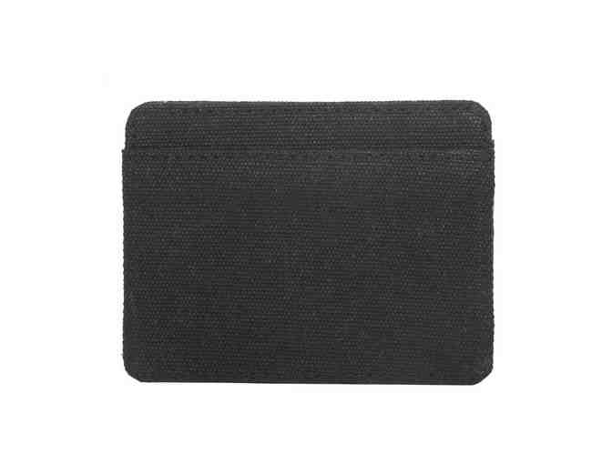 Maniwala Sulit Card Case