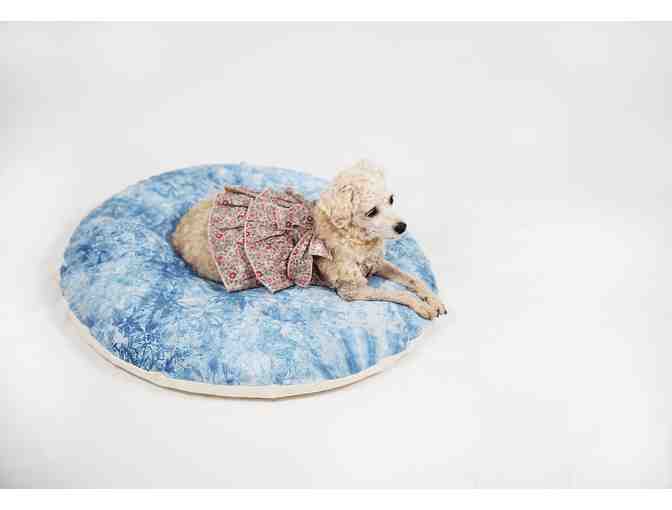 Indigo natural dyeing pet bed made of recycled 5-star hotel bedding