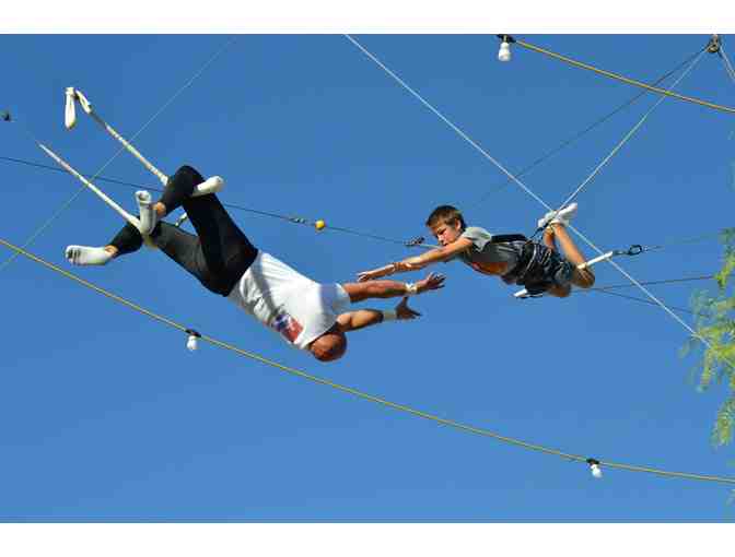 Trapeze Las Vegas: Flying Trapeze Session for a Party of 4