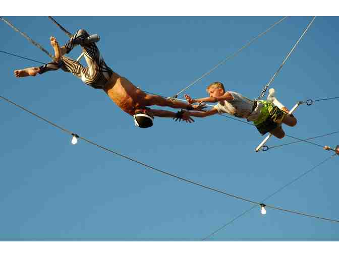 Trapeze Las Vegas: Flying Trapeze Session for a Party of 4