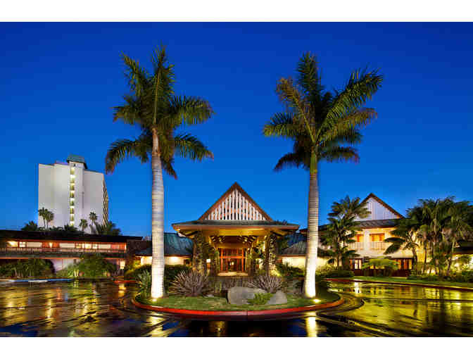 Catamaran Resort Hotel and Spa: Room and Breakfast Package