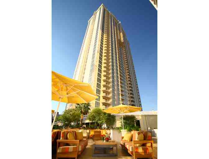 Luxury Suites International: Three Night Stay at The Signature